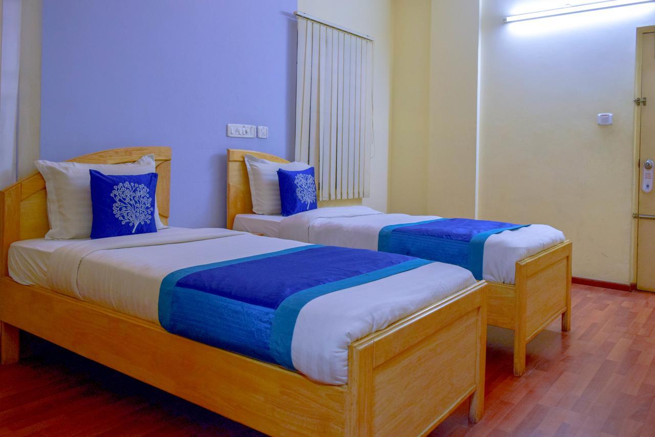 Oyo 5934 Lokaz Hotel Bangalore Luaran gambar