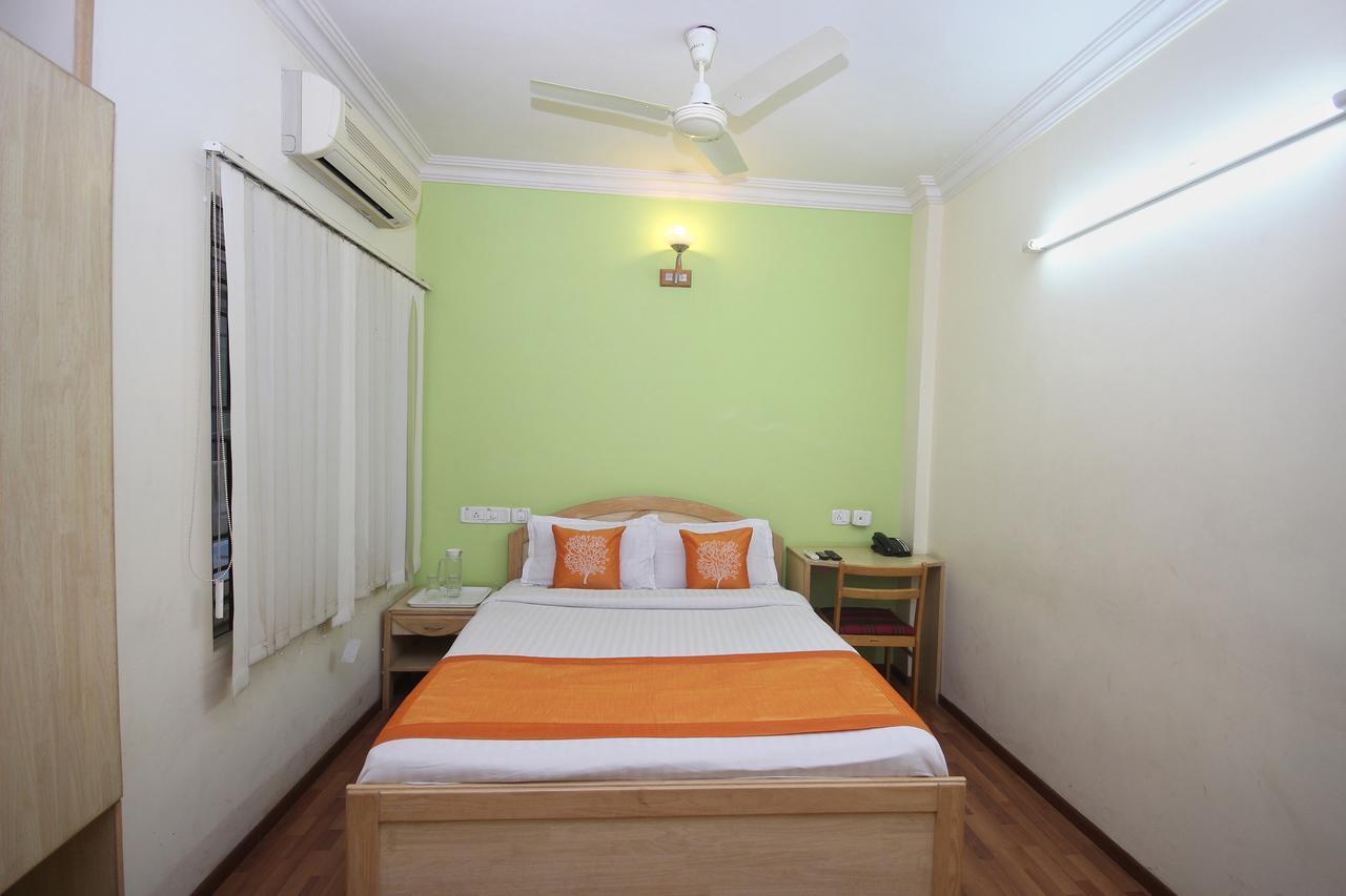 Oyo 5934 Lokaz Hotel Bangalore Luaran gambar