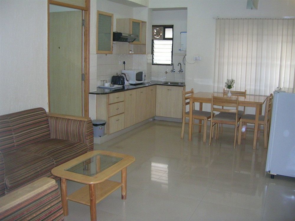 Oyo 5934 Lokaz Hotel Bangalore Luaran gambar